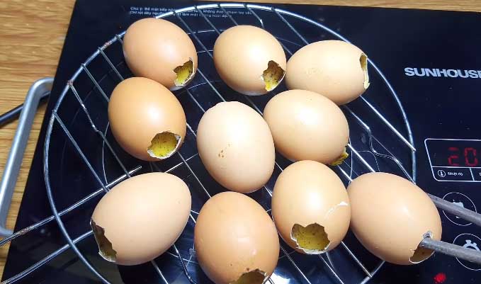 Bước 4: Nướng trứng gà