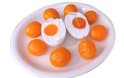 Cách làm trứng muối cực kỳ đơn giản tại nhà